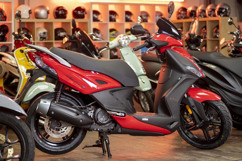 Kymco Agility  City + 125i cbs rot schwarz