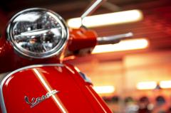 Vespa GTS 300 orange