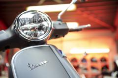 Vespa GTS 125 Super Sport titan matt