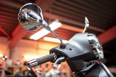 Vespa GTS 125 Super Sport titan matt