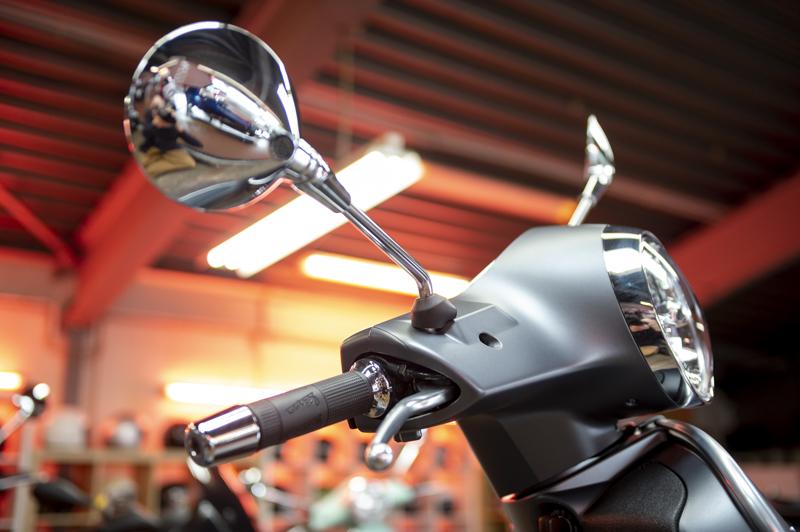 Vespa GTS 125 Super Sport titan matt