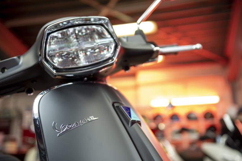 Vespa Sprint S 125 schwarz matt