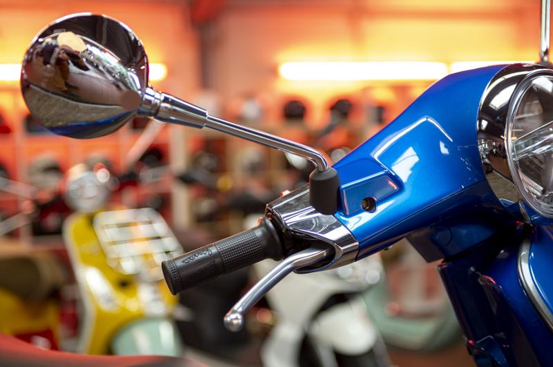 Vespa Primavera S 50 Blau