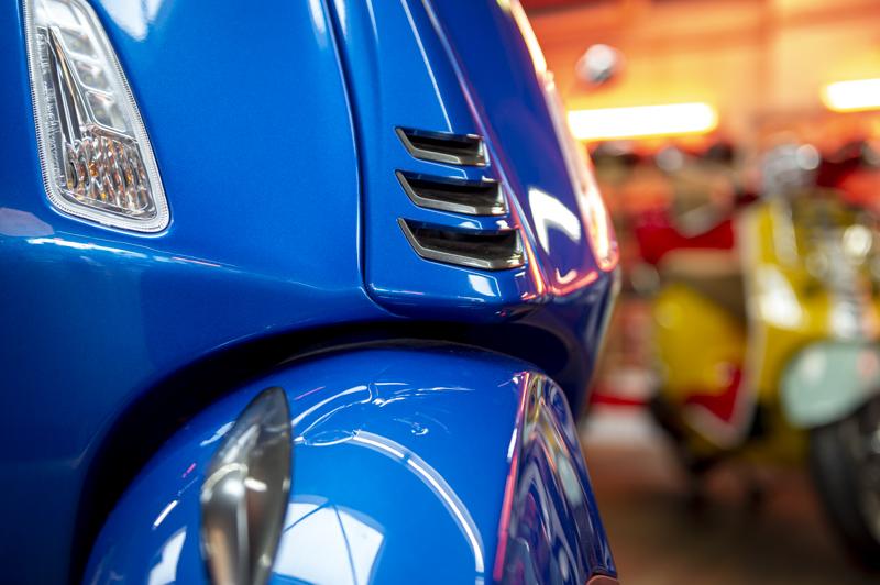 Vespa Primavera S 50 Blau