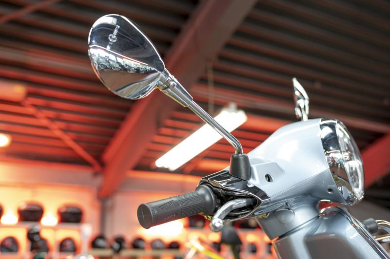 Vespa Primavera 125 Pic Nic grau