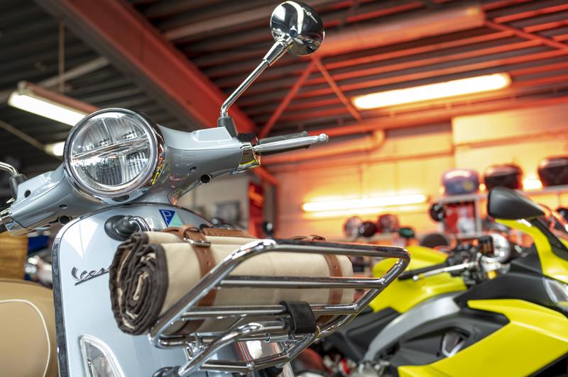 Vespa Primavera 125 Pic Nic grau