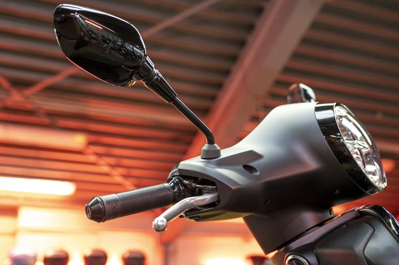 Vespa New GTS 125 Super Sport schwarz convito matt