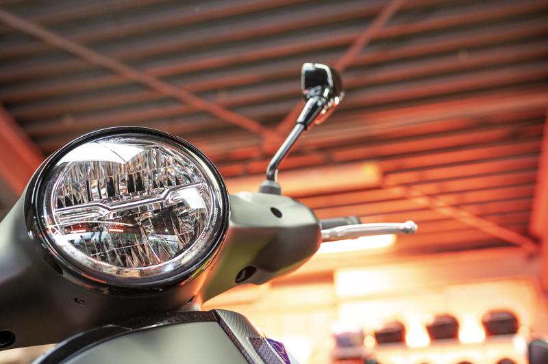 Vespa New GTS 125 Super Sport schwarz convito matt